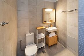 Syra Suites