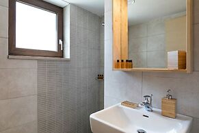 Syra Suites