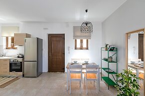 Syra Suites
