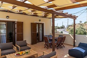 Syra Suites
