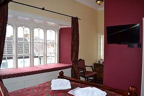 The Red Lion Hotel