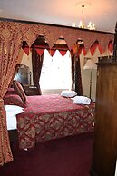 The Red Lion Hotel