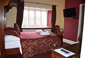 The Red Lion Hotel