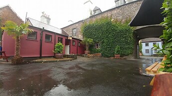 The Red Lion Hotel