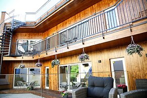 Donhoff Residence