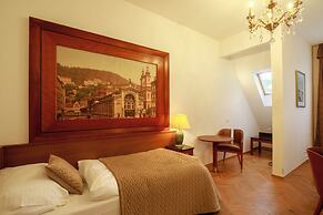 Hotel Golden Lamb