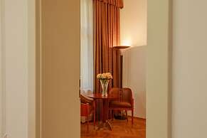 Hotel Golden Lamb