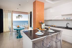 Villa Gloss