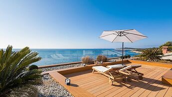 Villa Gloss