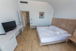 Hotel Saranda Palace