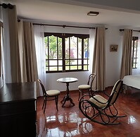 El Jardin De Su Merced B&B