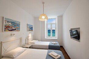 Mykonos Old Harbor Suite