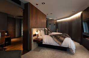 Cave Hotel & Golf Resort