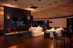 Cave Hotel & Golf Resort