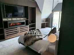 Cave Hotel & Golf Resort