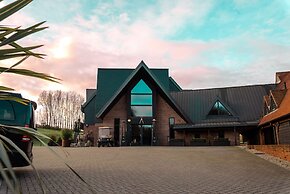 Cave Hotel & Golf Resort