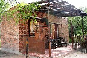 Roy's Rest Camp