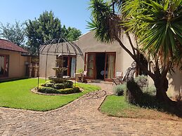 Echo Garden Guesthouse