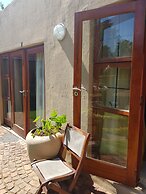 Echo Garden Guesthouse