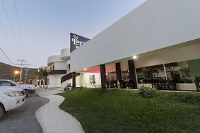 La Terraza Hotel