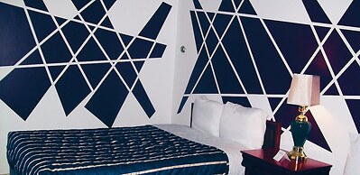 Hamilton Hotel