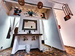 Mahasand Suites, Hostel & Hotel