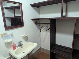 Tasty Dayz Hostel