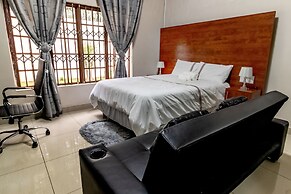 Aura Guest House