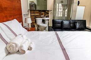 Aura Guest House