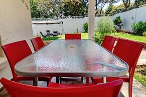 Aura Guest House