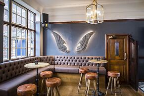 Three Falcons Hotel