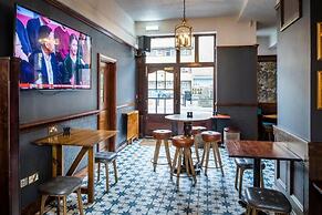 Three Falcons Hotel
