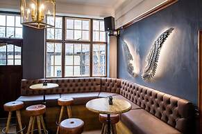 Three Falcons Hotel