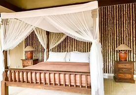 Monkey Forest Bungalow