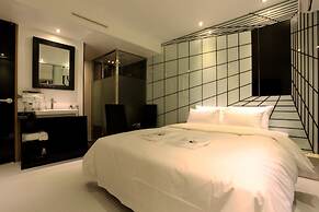 Hwagok Lush Hotel