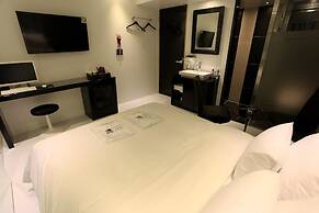 Hwagok Lush Hotel