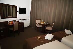 Douma Hotel