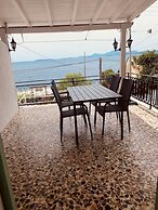 Akrogiali Apartments