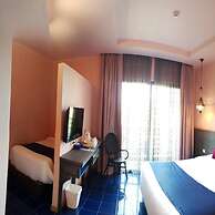 Chiangkhong Teak Garden Riverfront Onsen Hotel