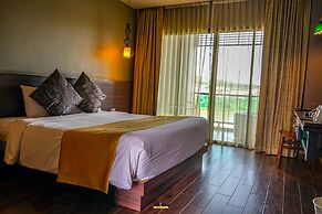 Chiangkhong Teak Garden Riverfront Onsen Hotel