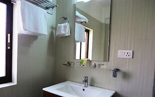 Hotel Awana