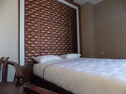 Freedom City Hotel