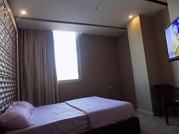 Freedom City Hotel