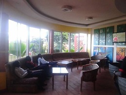 Makutano Hotel