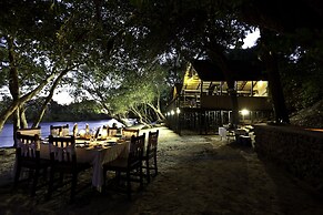 Ichingo Chobe River Lodge