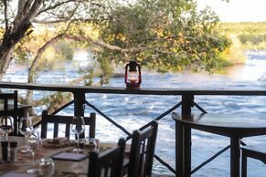 Ichingo Chobe River Lodge