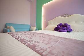 Man Lu B&B