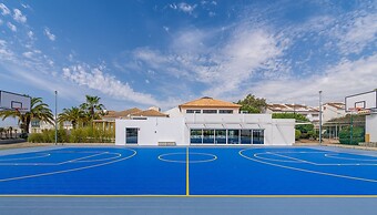 Golden Club Cabanas