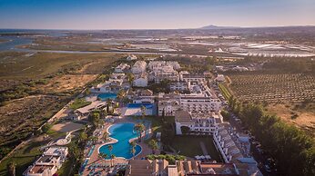 Golden Club Cabanas
