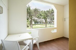 Golden Club Cabanas